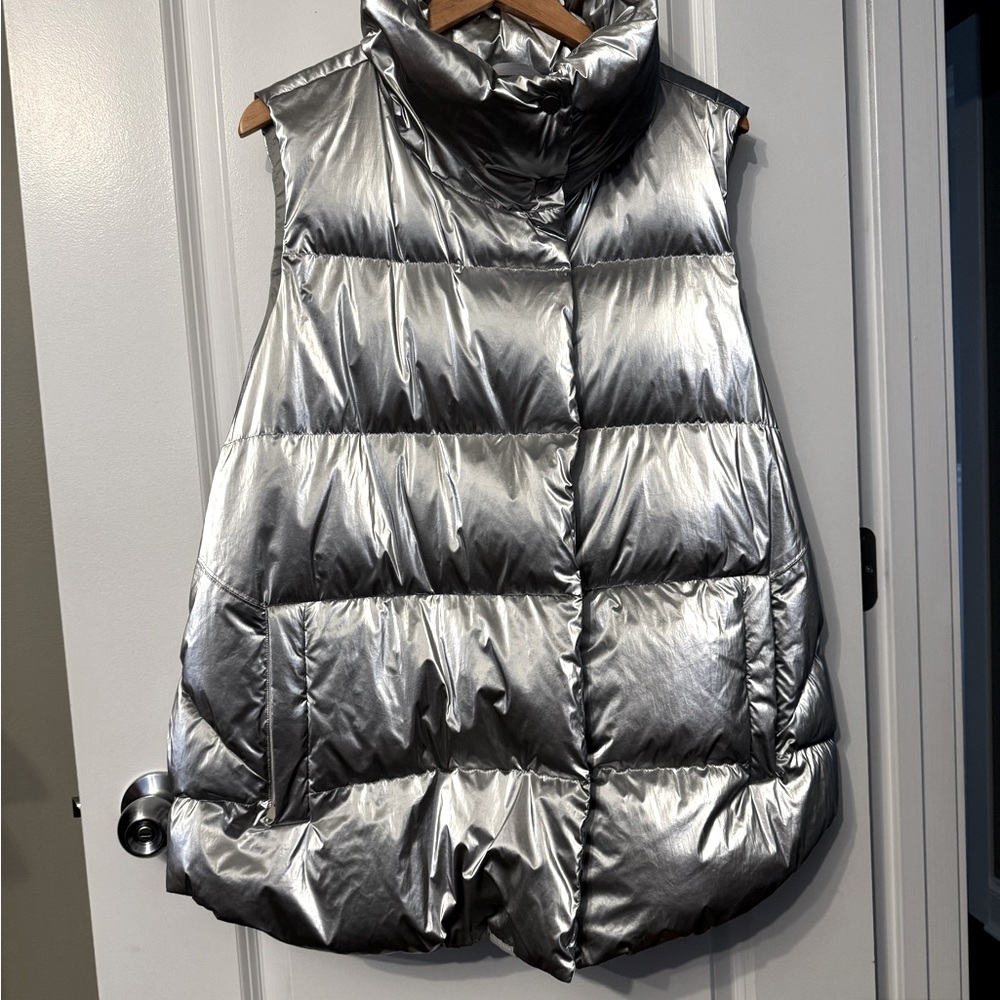 EUC Athleta puffer vest